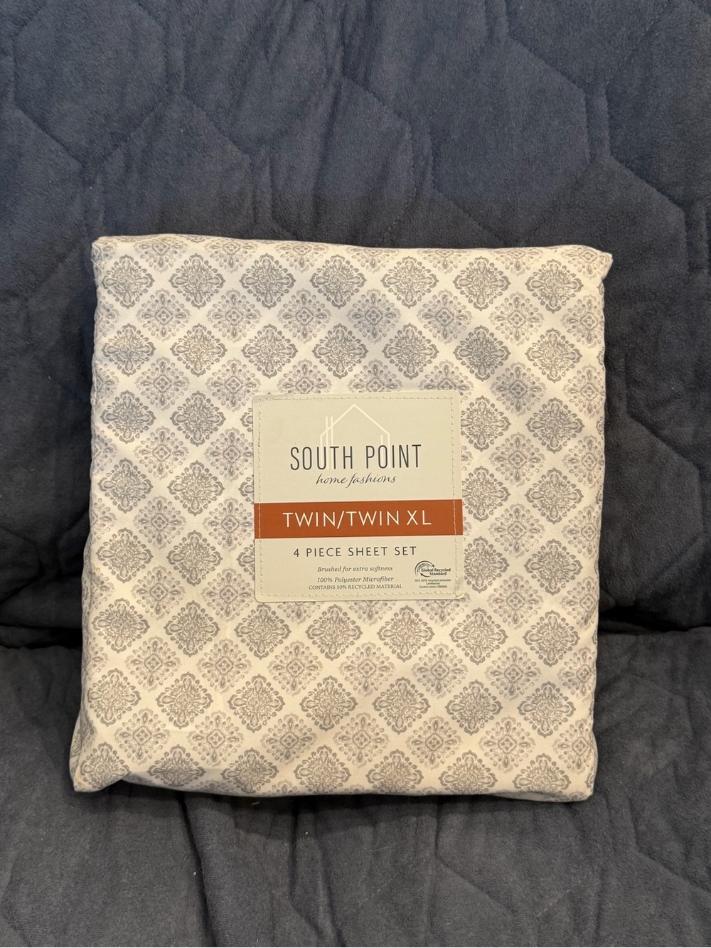 South Point Twin/Twin XL 4-Piece Sheet Set in Cream with Gray Medallion